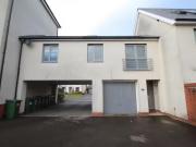 2 bedroom house for rent in Long Down Avenue, Cheswick...