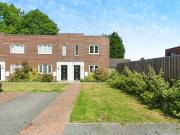 2 bedroom house for rent in Petersfield Road,...