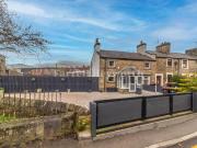 2 bedroom house for sale