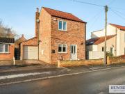 2 bedroom detached house for sale