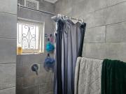 2 Bedroom House For Sale in Essenwood