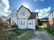 2 bedroom house for sale in Priesthorpe Avenue Pudsey...