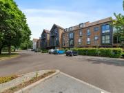 2 bedroom house for sale in The Clockhouse, London Road,...