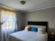 2 Bedroom House For Sale in Windmill Park