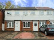 2 bedroom house for sale in Woodhouse Close, Hayes, UB3