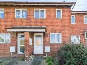 2 Bedroom House Gloucester Gloucestershire 88676211