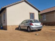 2 Bedroom House in Bloubosrand