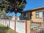 2 Bedroom House in Bothasig