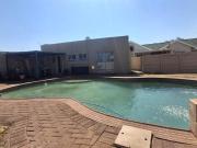 2 Bedroom House in Brackendowns