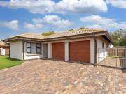 2 Bedroom House in Comet