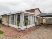 2 Bedroom House in De Klerkshof