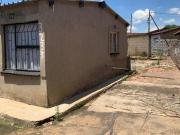 2 Bedroom House in Etwatwa