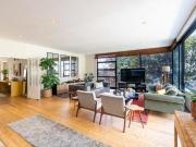 2 Bedroom House in Gardens