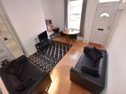 2 bedroom House in Harold Place, Leeds