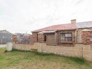 2 Bedroom House in Holland Park