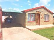 2 Bedroom House in Mapetla 2 Bedroom House in Mapetla