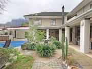 2 Bedroom House in Newlands