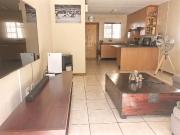 2 Bedroom House in Primrose Hill