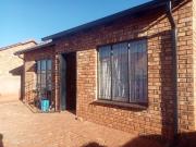 2 Bedroom House in Protea Glen