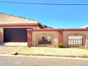 2 Bedroom House in Protea Glen