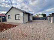 2 Bedroom House in The Orchards