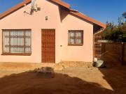 2 Bedroom House in Tlhabane West