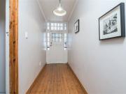 2 Bedroom House in Vredehoek