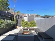 2 Bedroom House in Vredehoek