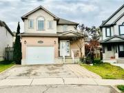 2 Bedroom House Kitchener ON 93443695