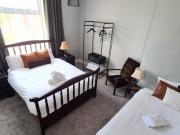 2 Bedroom House Leeds Leeds LS65827334