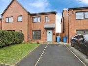 2 Bedroom House Liverpool Liverpool 90247034