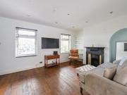 2 Bedroom House London Greater London 98119320