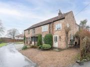 2 Bedroom House North Yorkshire East Riding Of Yorkshire...