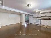 2 Bedroom House Richmond Hill ON 93256164