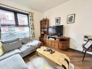 2 Bedroom House Salford Greater Manchester 92869565