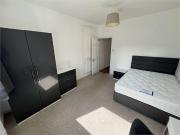 2 bedroom house share to rent