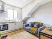 2 bedroom house share to rent