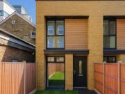 2 Bedroom House Southend On Sea Essex 100456517