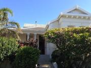 2 Bedroom House To Let in Vredehoek