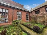 2 bedroom house to rent