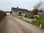 2 bedroom detached bungalow to rent