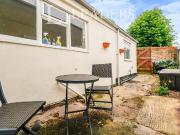 2 bedroom house to rent