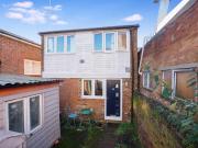 2 bedroom house to rent