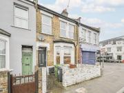 2 bedroom house to rent