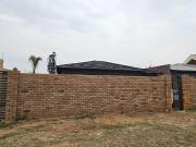 2 Bedroom house rented in Crosby, Johannesburg