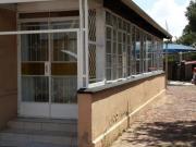 2 Bedroom House to Rent in Northmead