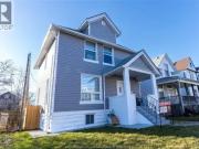 2 Bedroom House Windsor ON 98220270