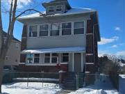 2 Bedroom House Windsor ON 98786061