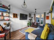 2 bedroom house with large garden