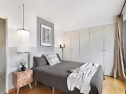 2 bedroom in La Motte Picquet Grenelle, Paris Amsterdam...
